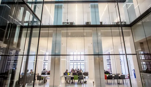 Photo: students at Erasmus City College in Rotterdam