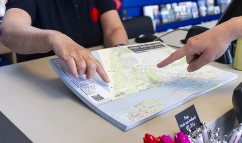 Een foto van de stadsplattegrond, ofwel de officiële City Map van Hoek van Holland