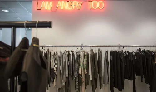 De winkel van Margreeth Olsthoorn door Shelley Trustfull