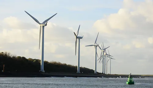 Photo: modern wind turbines along the Nieuwe Waterweg