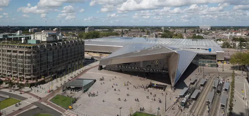 Photo: Rotterdam Centraal Station, the Groot Handelsgebouw and Stationsplein seen from an elevated position